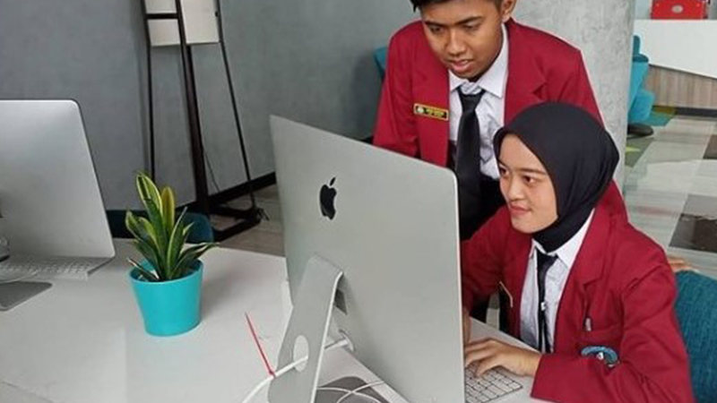 Diploma 4 Pengelolaan Perhotelan, gelar S.Tr.Par